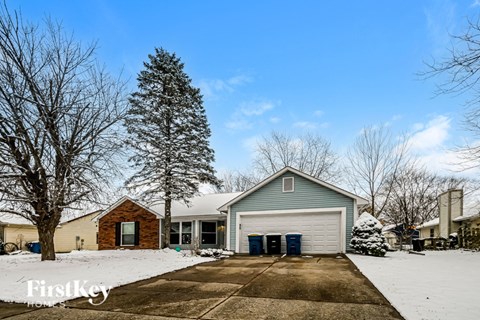 7427 Cobblestone West Dr 3 Beds Apartment for Rent