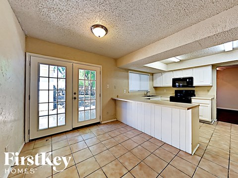 7431 Bayberry Ln 4 Beds Apartment for Rent