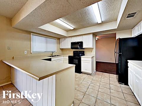 7431 Bayberry Ln 4 Beds Apartment for Rent