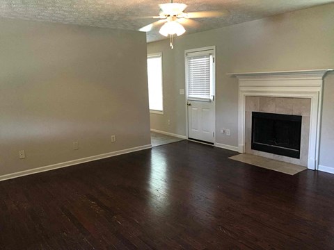 7437 Dogwood Trail 4 Beds Apartment for Rent