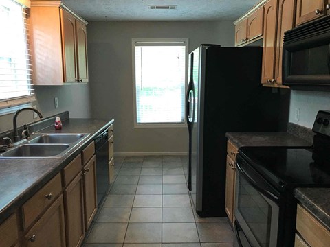 7437 Dogwood Trail 4 Beds Apartment for Rent