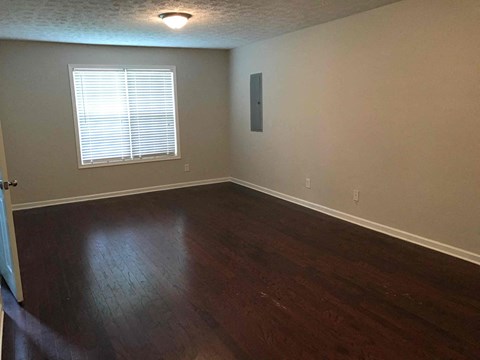 7437 Dogwood Trail 4 Beds Apartment for Rent