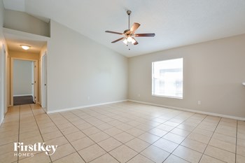 7443 Groveoak Drive 3 Beds House for Rent - Photo Gallery 2