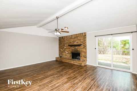 7508 Evergreen Drive 3 Beds Apartment for Rent