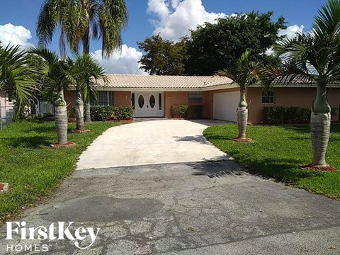 7518 Nw 42Nd Dr 3 Beds Apartment for Rent