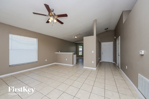 7560 Groveoak Drive 3 Beds Apartment for Rent