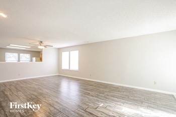 7563 Hollow Reed Ct 3 Beds House for Rent - Photo Gallery 3