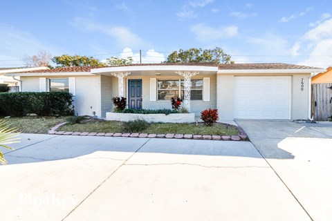 7600 Topay Ln 3 Beds Apartment for Rent