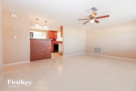 7600 Topay Ln 3 Beds Apartment for Rent