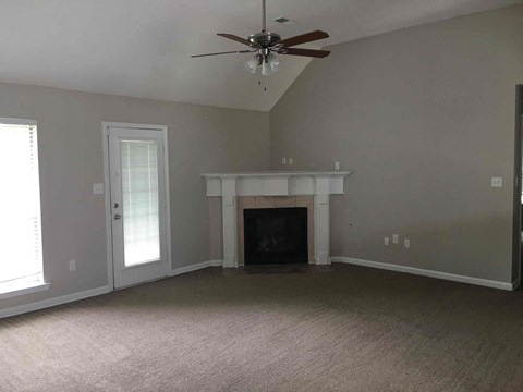 7601 Broken Hickory Dr 4 Beds Apartment for Rent