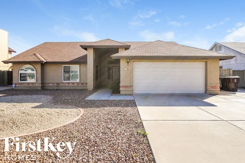 7619 W Brown St 3 Beds Apartment for Rent