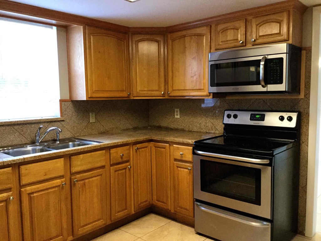 7654 Balmy Ct 4 Beds House for Rent - Photo Gallery 8