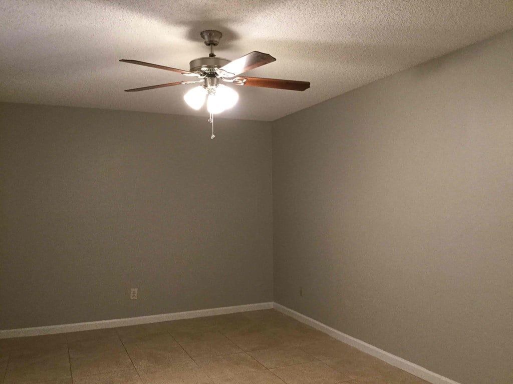 7654 Balmy Ct 4 Beds House for Rent - Photo Gallery 17