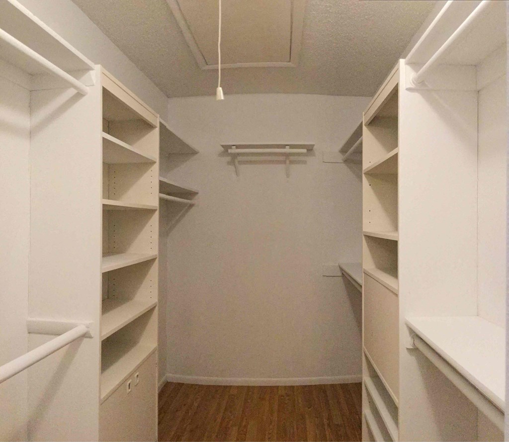 7654 Balmy Ct 4 Beds House for Rent - Photo Gallery 24