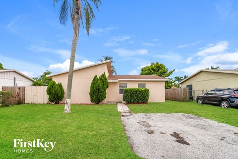 7701 SW 7Th Ct 3 Beds Apartment for Rent