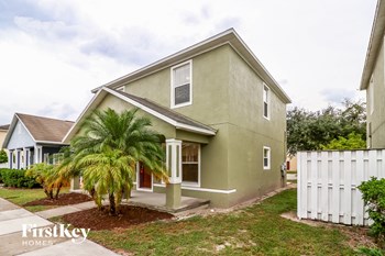 7707 N Riverdale Ave 5 Beds House for Rent - Photo Gallery 2