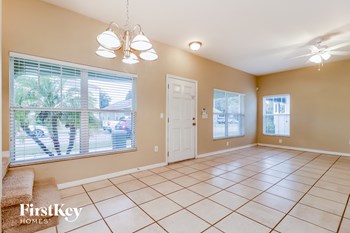 7707 N Riverdale Ave 5 Beds House for Rent - Photo Gallery 3