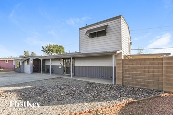 7740 E MCKINLEY St 4 Beds House for Rent - Photo Gallery 2