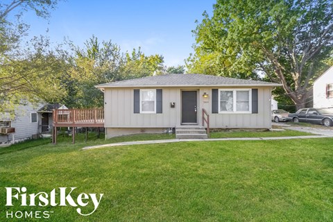 7809 E 49Th St 3 Beds Apartment for Rent