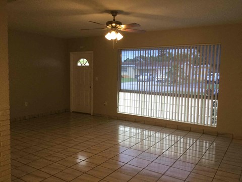 7925 Indigo St 3 Beds Apartment for Rent