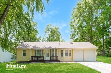 7912  Cedar Ave 3 Beds Apartment for Rent