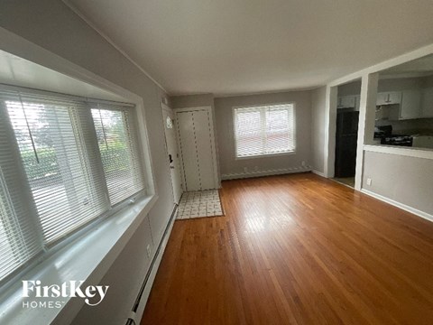 7932 Newland Ave 3 Beds Apartment for Rent