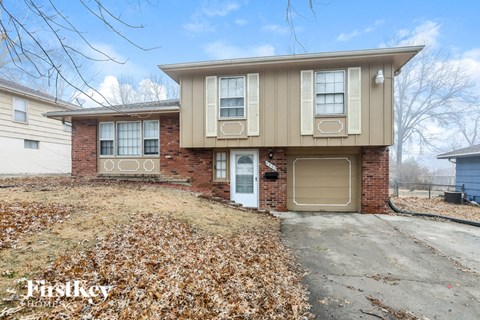 8008 E 93Rd St 3 Beds Apartment for Rent