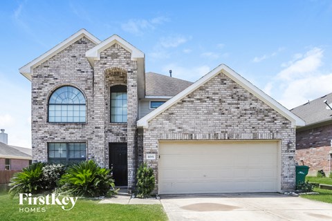 8015 N Tarrytown Crossing Dr 4 Beds Apartment for Rent