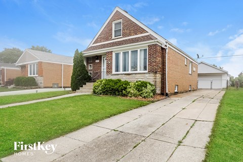 8025 S Kolin Ave 4 Beds Apartment for Rent
