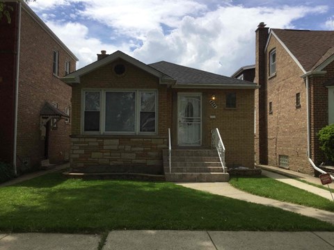 8044 S Maplewood Ave 5 Beds Apartment for Rent