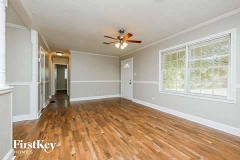 8065 Huntington Drive 4 Beds Apartment for Rent