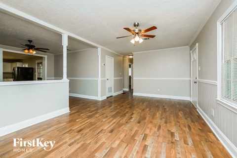 8065 Huntington Drive 4 Beds Apartment for Rent