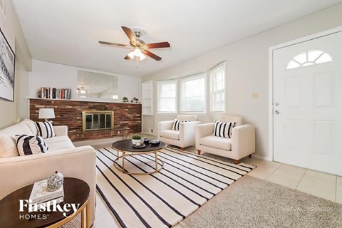 8101 Willow Way 3 Beds Apartment for Rent