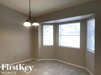 8102 W Bloomfield Rd 3 Beds House for Rent - Photo Gallery 5