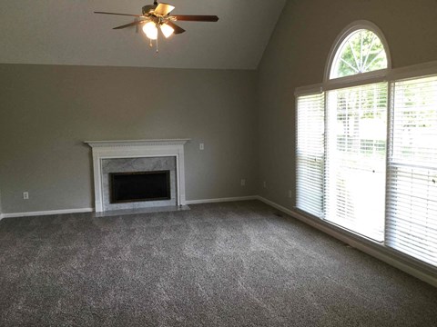 8130 Stonebrook Dr 3 Beds Apartment for Rent