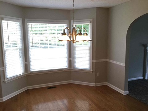 8130 Stonebrook Dr 3 Beds Apartment for Rent