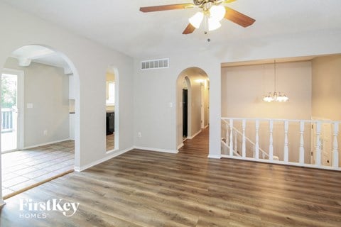 8211 E 166Th St 3 Beds Apartment for Rent