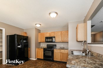 8241 Gathering Circle 4 Beds House for Rent - Photo Gallery 5