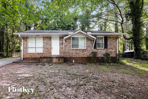 8280 Attleboro Dr 3 Beds Apartment for Rent