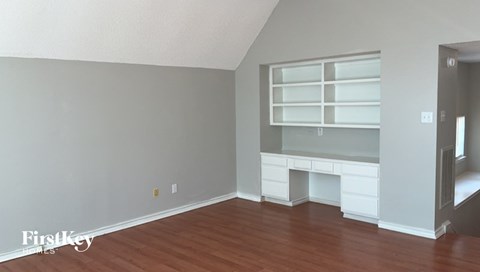8336 Mountainview Dr 5 Beds Apartment for Rent