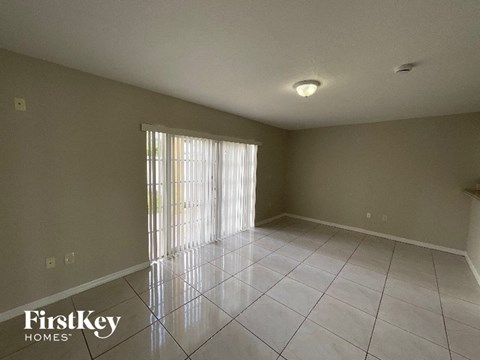 8349 Nw 194 Terrace 4 Beds Apartment for Rent
