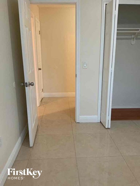 8410 Nw 27 Pl 3 Beds House for Rent - Photo Gallery 15