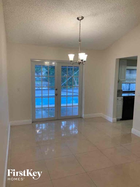 8410 Nw 27 Pl 3 Beds House for Rent - Photo Gallery 3