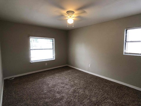 8411 53Rd Way N 3 Beds Apartment for Rent