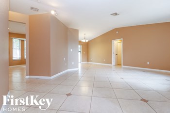 8441 Bahamas Rd. 3 Beds House for Rent - Photo Gallery 3