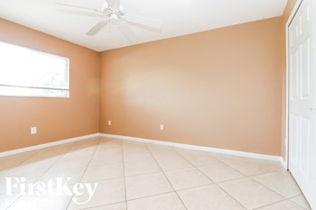 8441 Bahamas Rd. 3 Beds House for Rent - Photo Gallery 12