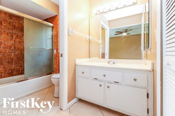 8441 Bahamas Rd. 3 Beds House for Rent - Photo Gallery 13