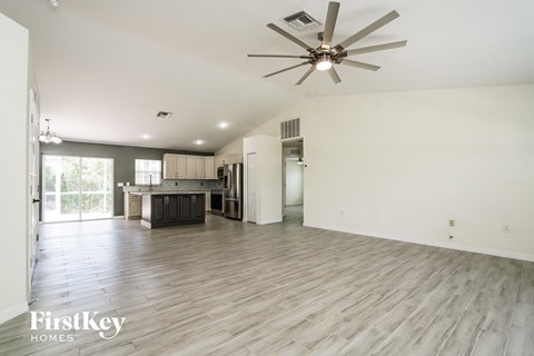 8451 Caloosa Rd 3 Beds Apartment for Rent