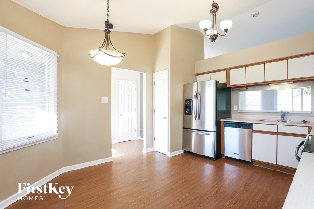 8548 Appleby Ln 3 Beds House for Rent - Photo Gallery 6