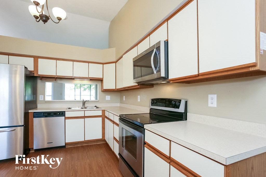 8548 Appleby Ln 3 Beds House for Rent - Photo Gallery 8